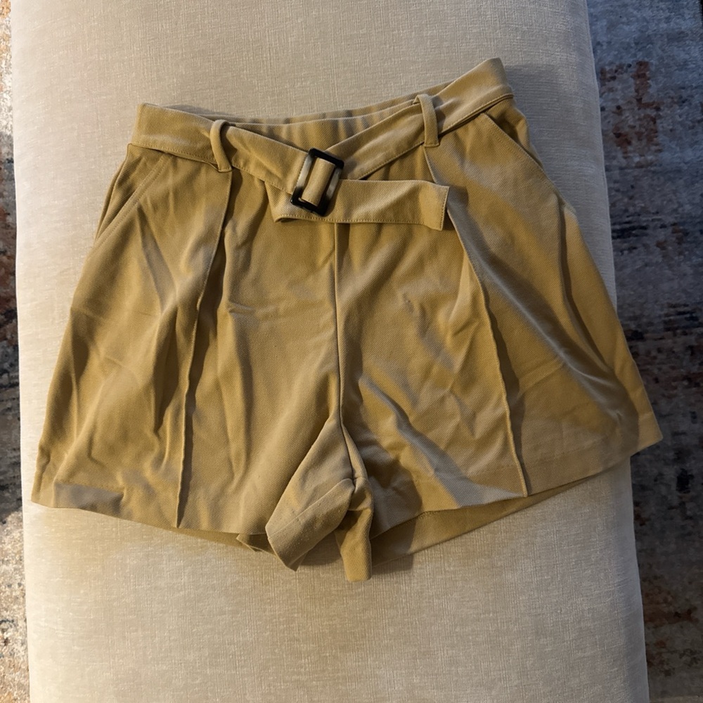 H&M High Waist Tan Women's Shorts